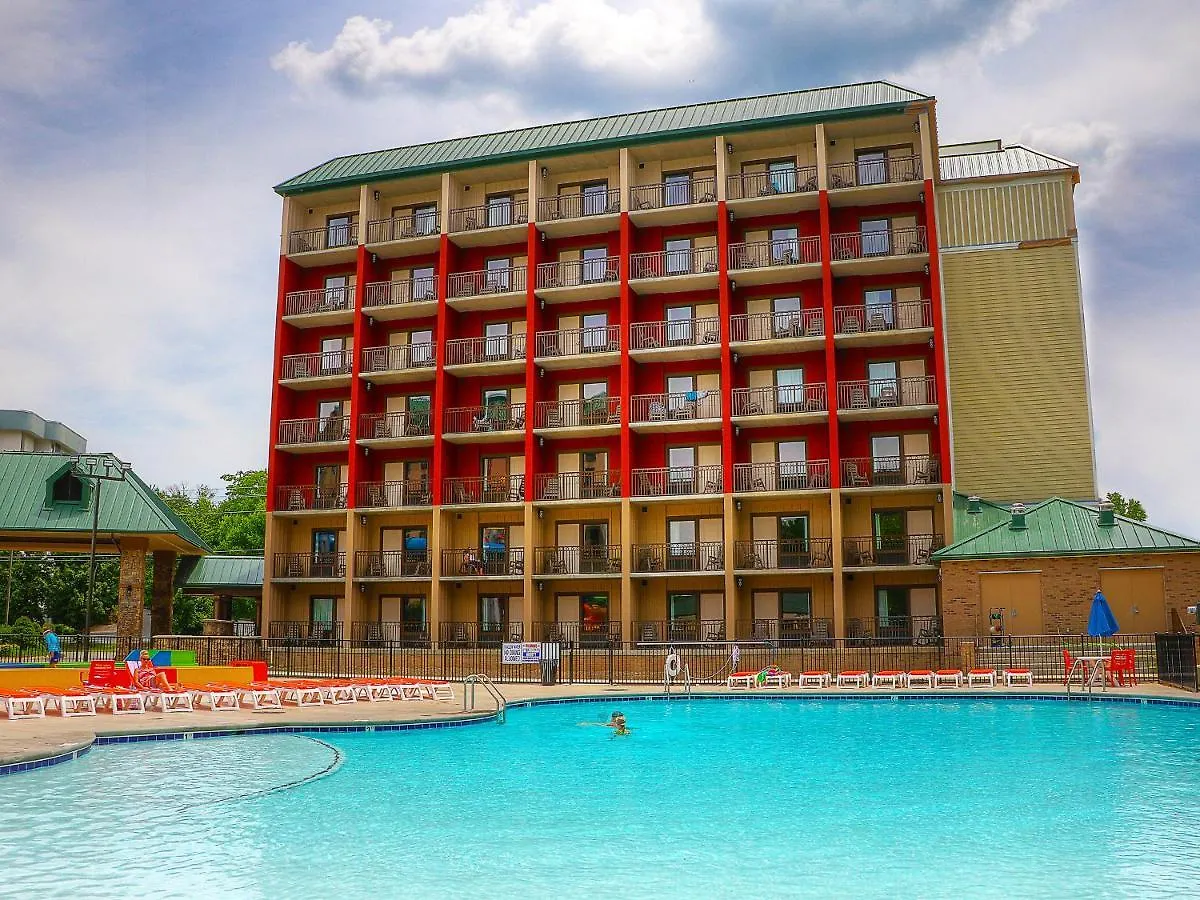 Hotel Country Cascades Waterpark 3*