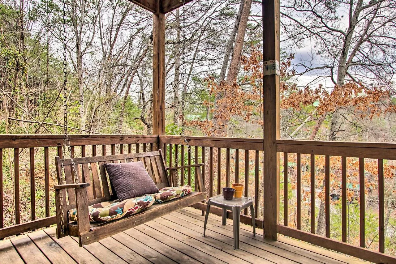 With Hot Tub And Mountain Views! Pigeon Forge