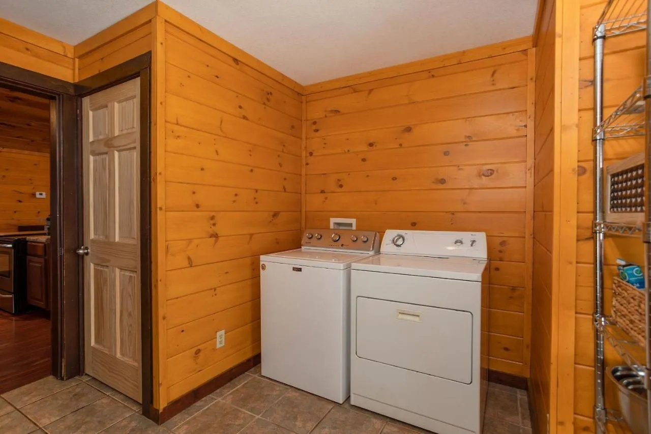 Holiday home About The View-free Dollywood Ticket, 5 Bedroom 4 Bath Family Retreat W Mountain Views, Privacy Pigeon Forge