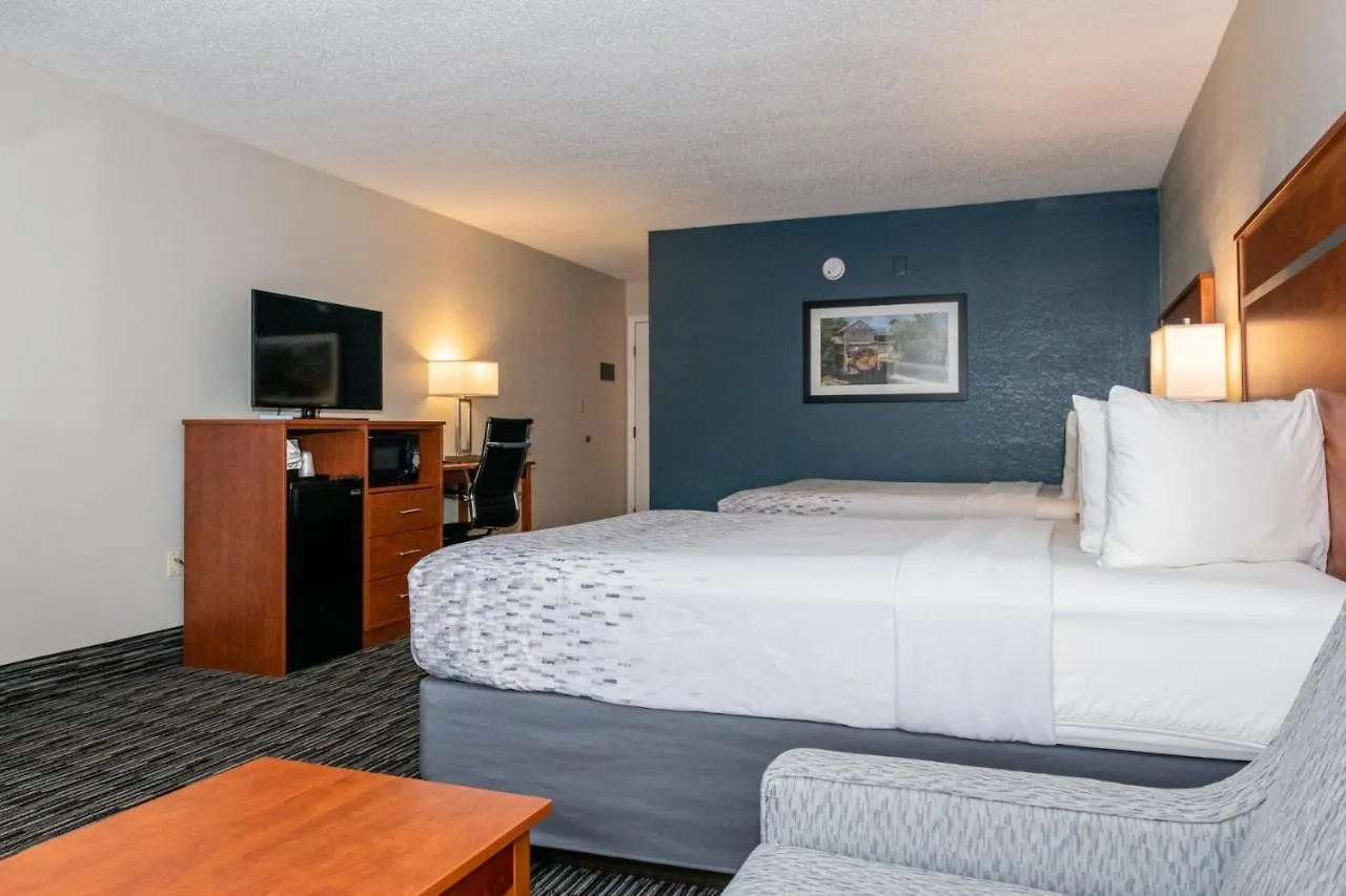 Twin Mountain & Hotel 3*