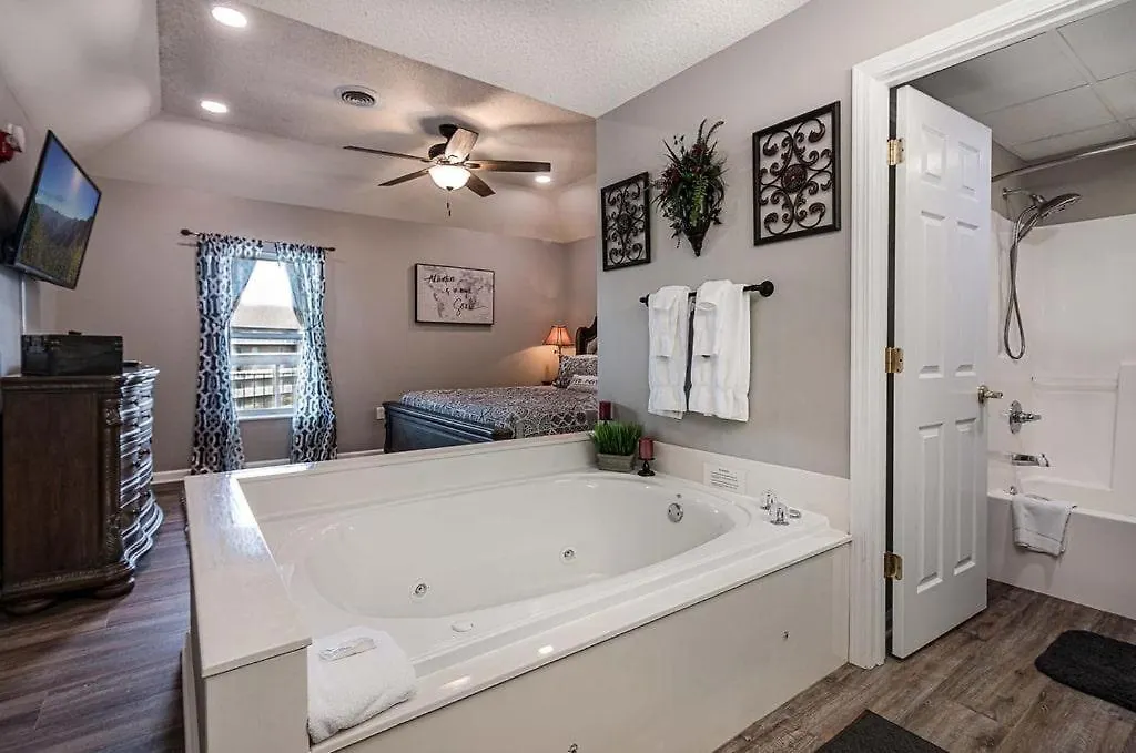 Whispering Pines 654 Holiday home Pigeon Forge