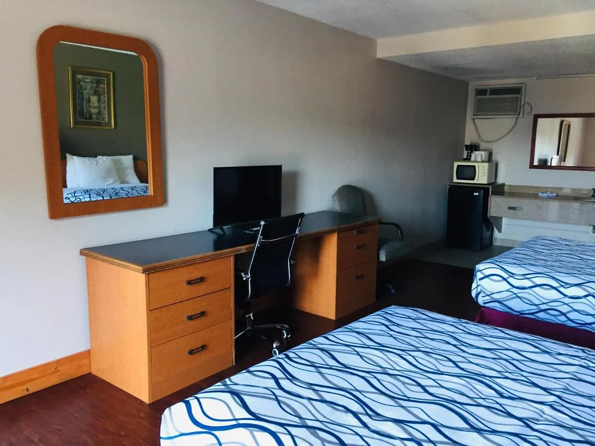 Otel Bear Mount & 2*