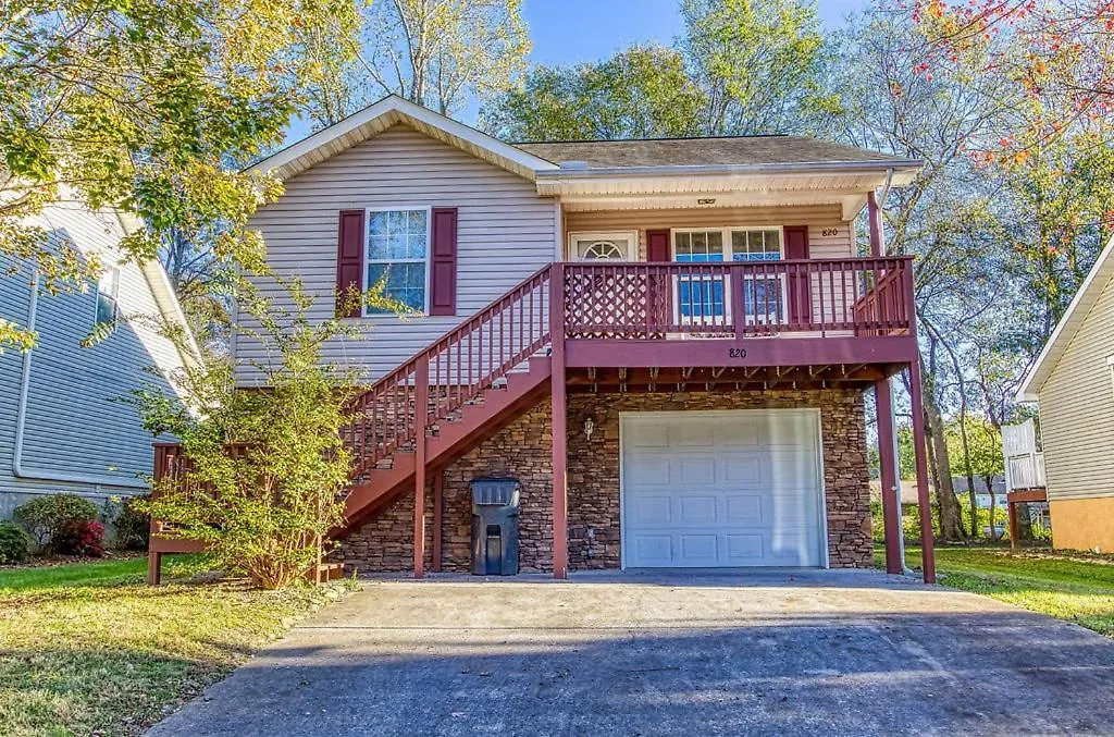 Chalet Rock Of Ages, Hot Tub, Game Room, Wifi, 1089 Free Tickets Each Paid Day, Dollywood And Pigeon Forge