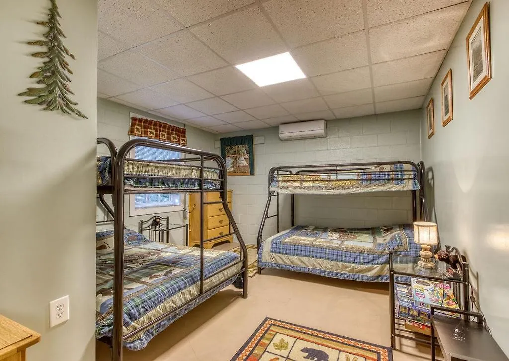 Rock Of Ages, Hot Tub, Game Room, Wifi, 1089 Free Tickets Each Paid Day, Dollywood And *