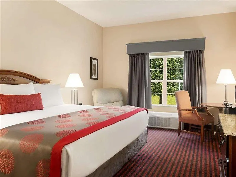 Hotel Ramada By Wyndham North 3*
