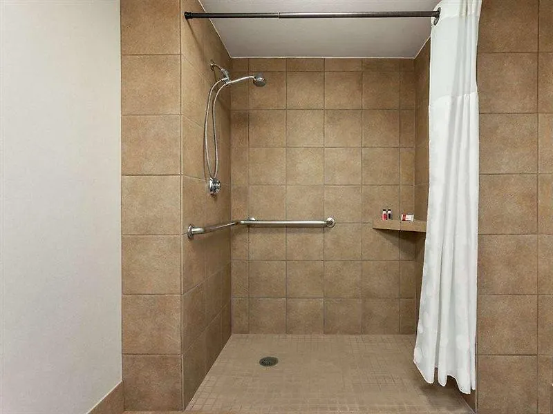 Ramada By Wyndham North Hotel 3*