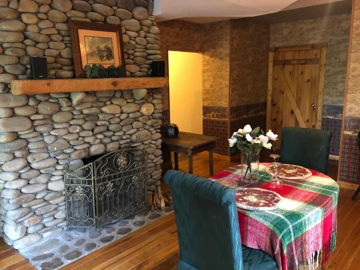 Smokies - Evergreen Apartman *