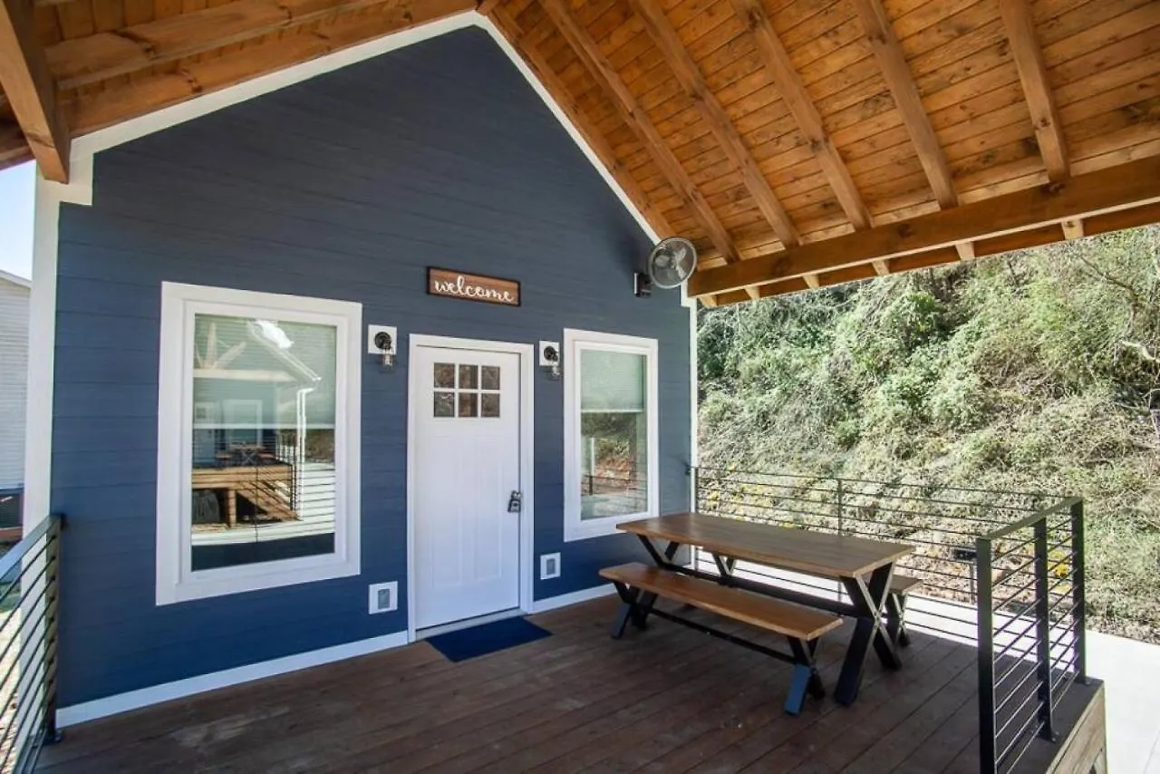 Charming Smoky Mountain Tiny House פיג'ן פורג'