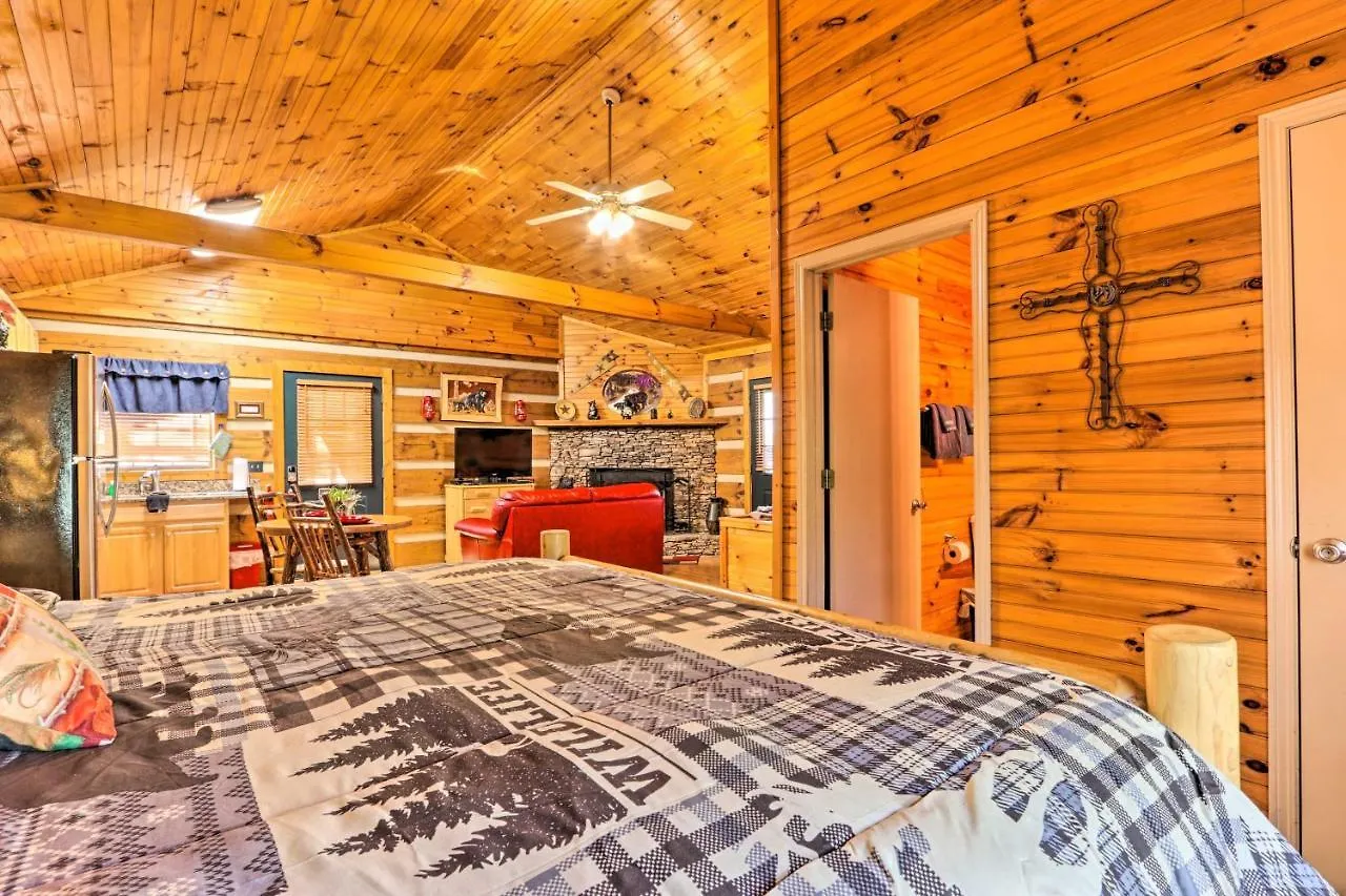Cabin With Waterfall And Hot Tub, 1 Mi To Parkway! Διαμέρισμα *