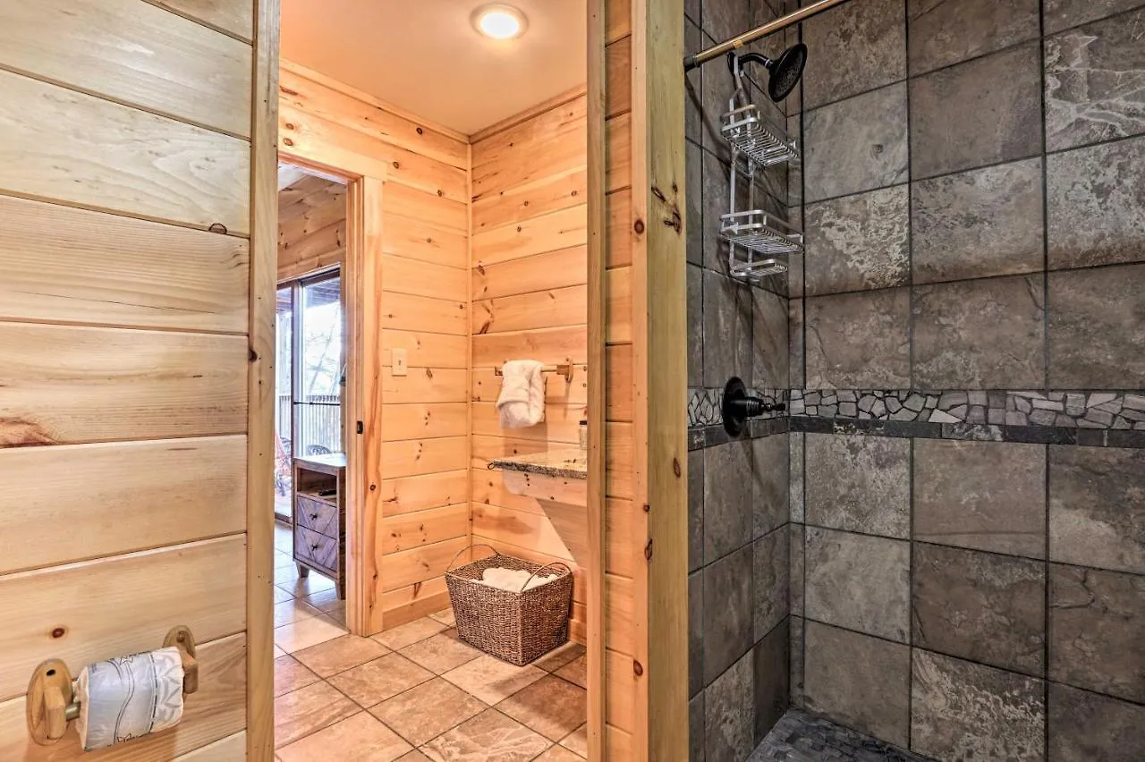 度假居 Luxe With Hot Tub, Theater, Pool Table, Arcade
