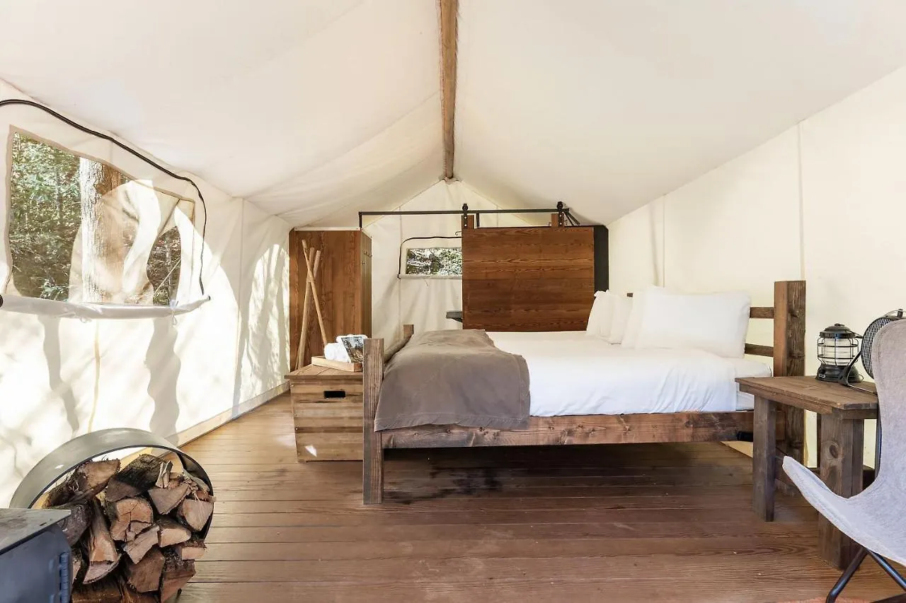Under Canvas Great Smoky Mountains Роскошный шатер Пиджен-Фордж