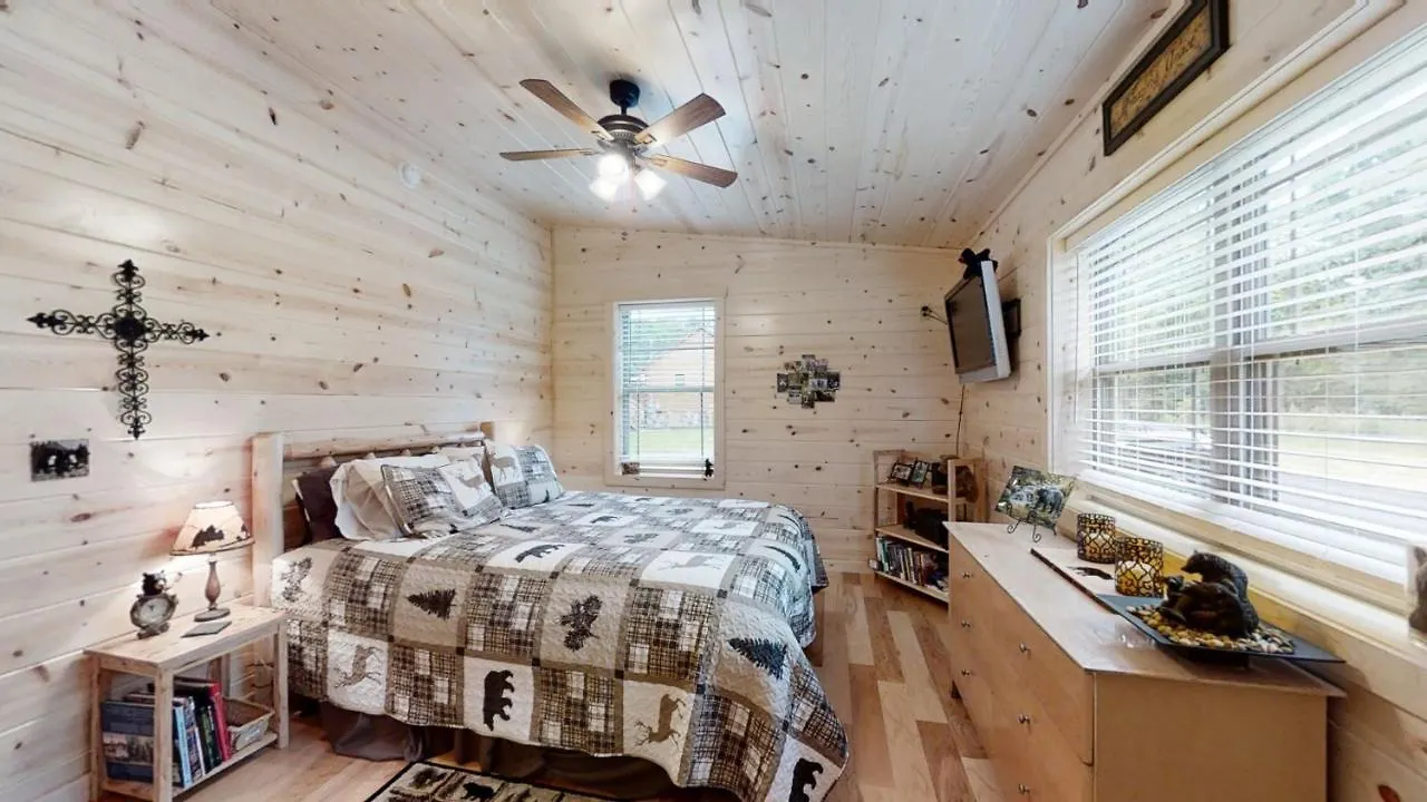 Cozy Bear Den Holiday home