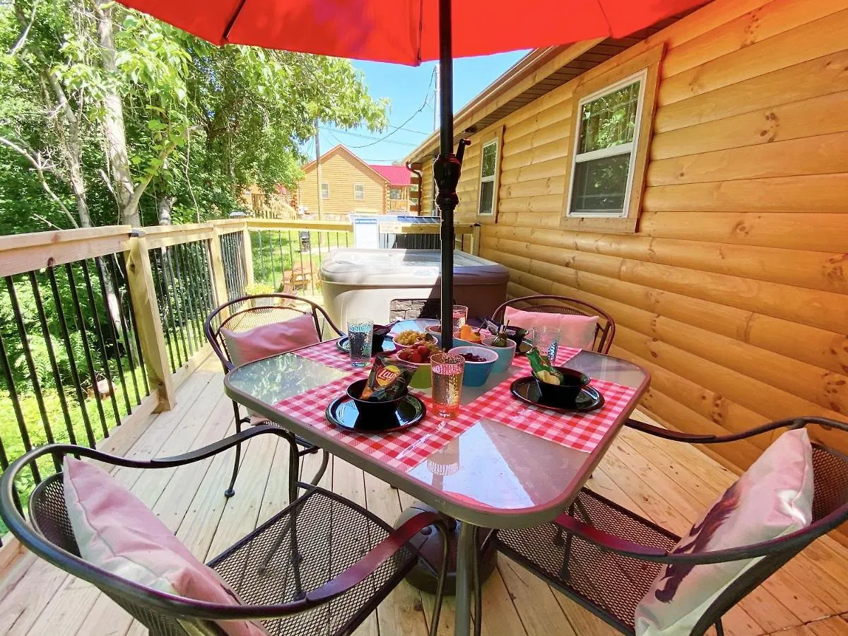 Cozy Bear Den Holiday home Pigeon Forge