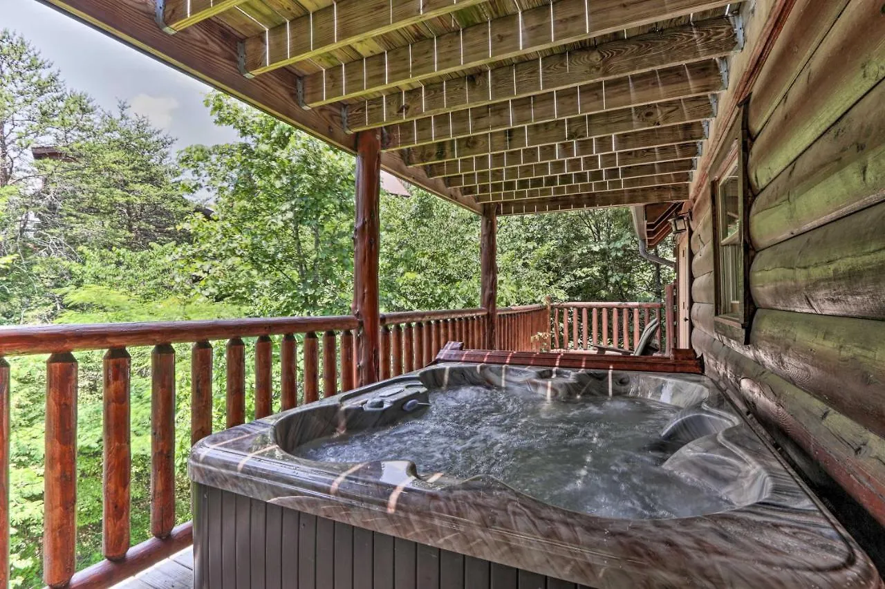 Getaway With Covered Patio And Hot Tub! Prázdninový dům