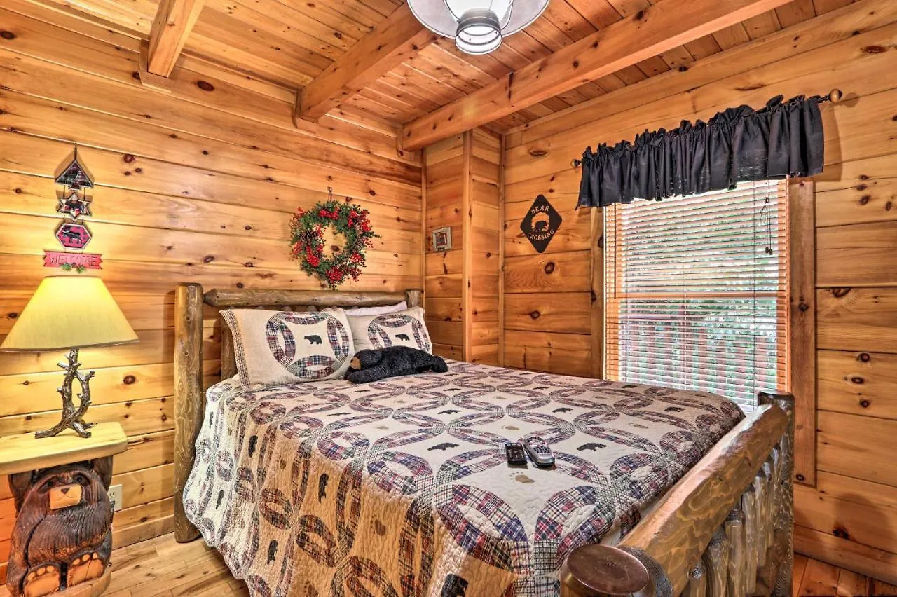 Getaway With Covered Patio And Hot Tub! Prázdninový dům Pigeon Forge