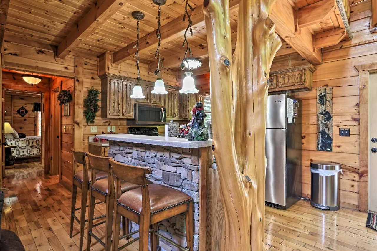 Getaway With Covered Patio And Hot Tub! Prázdninový dům *