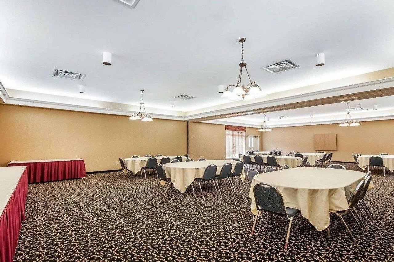 Leconte & Convention Center, Ascend Collection Hotell