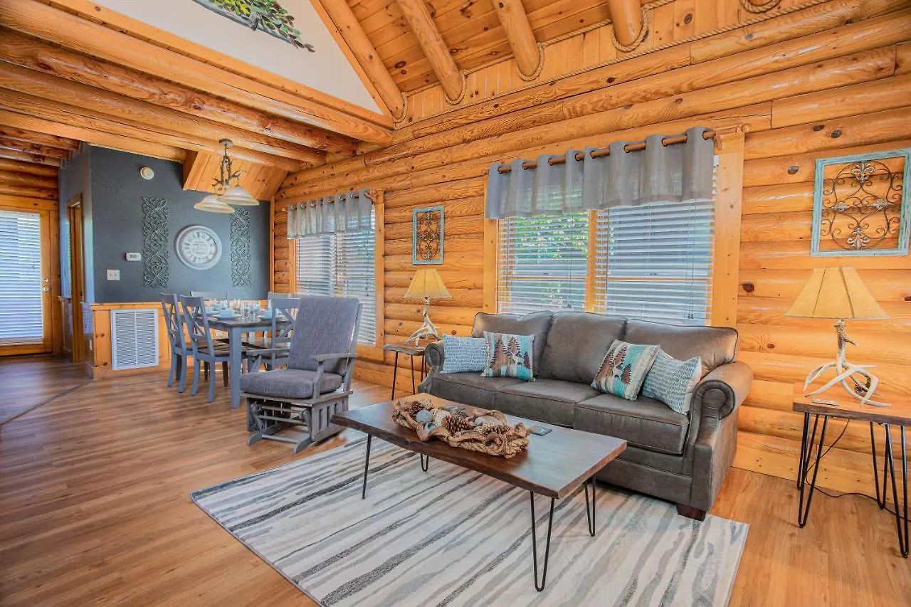 Deer Tracks Retreat In Pigeon Forge! Σπίτι διακοπών Pigeon Forge