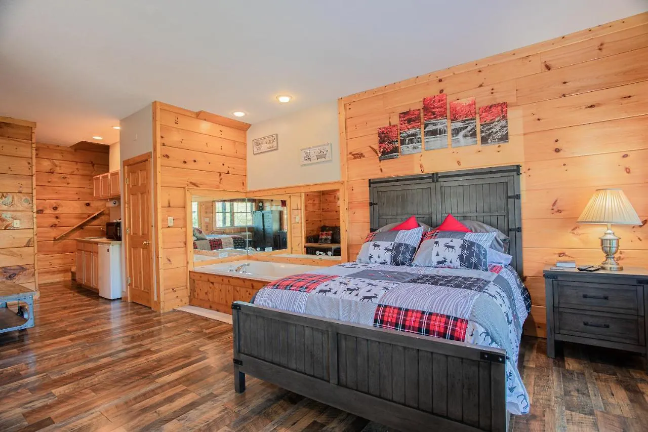 Deer Tracks Retreat In Pigeon Forge! Σπίτι διακοπών Pigeon Forge