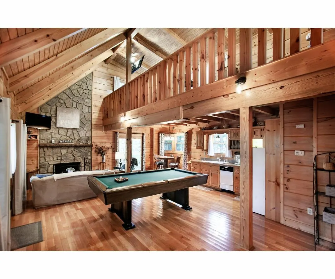 Holiday home Sweet Dreams With Romantic, Hot Tub And Pool Table *