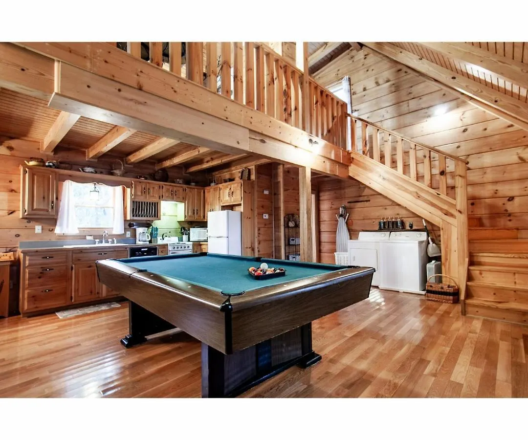 Sweet Dreams With Romantic, Hot Tub And Pool Table *