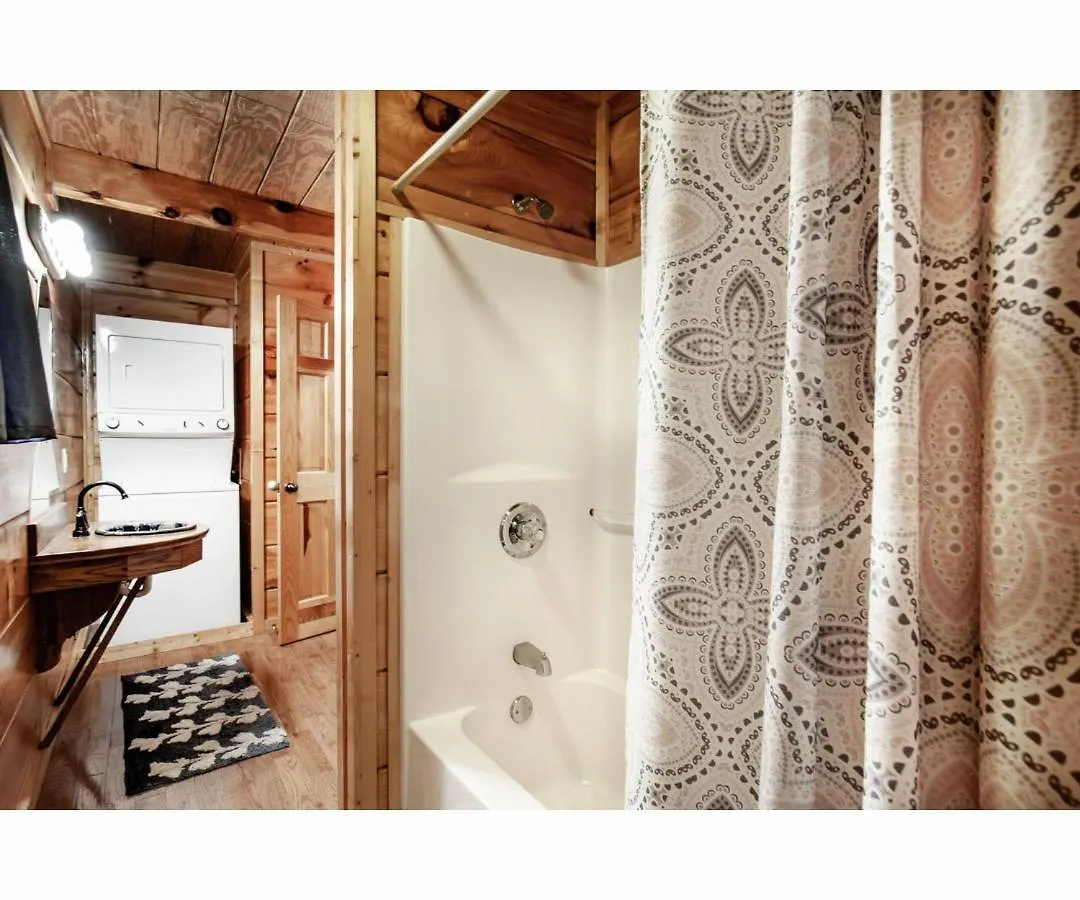 Tatil Evi Peekaboo With Hot Tub, Pool Table, And Jacuzzi