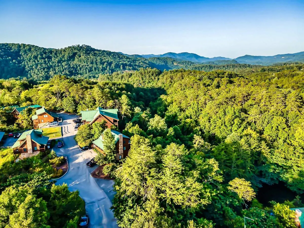 Casa de Férias Cozy Log Cabin!! In Heart Of Pf & Close To The Smokies *