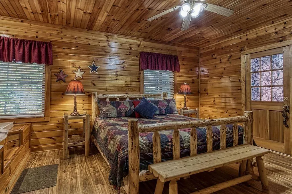 The Nut House, Hot Tub, Game Room, Wifi, 1089 Free Tickets Each Paid Day, Dollywood And More! * Pigeon Forge