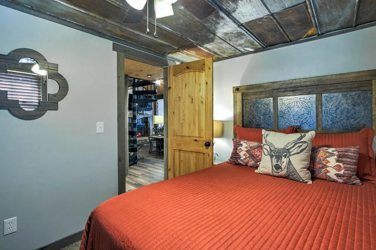 Smoky Mountain Loft Amazing Views, Hot Tub, 1089 Free Tickets Each Paid Day, Dollywood And Vakantiehuis Pigeon Forge