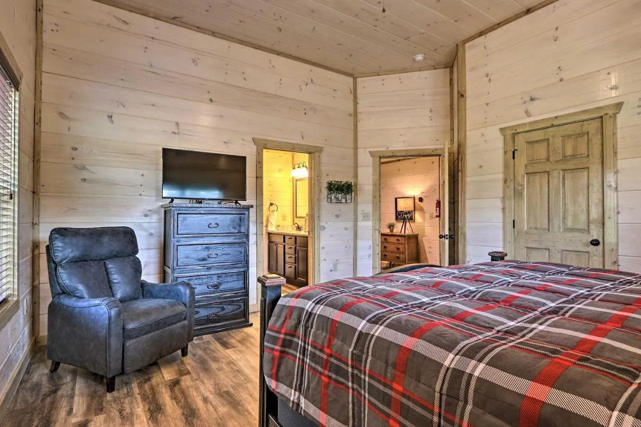 Modern Cabin With Hot Tub - 3 Mi To Dollywood