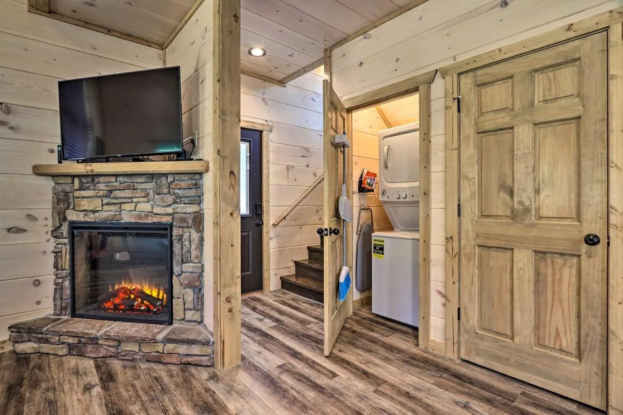 Modern Cabin With Hot Tub - 3 Mi To Dollywood Holiday home *