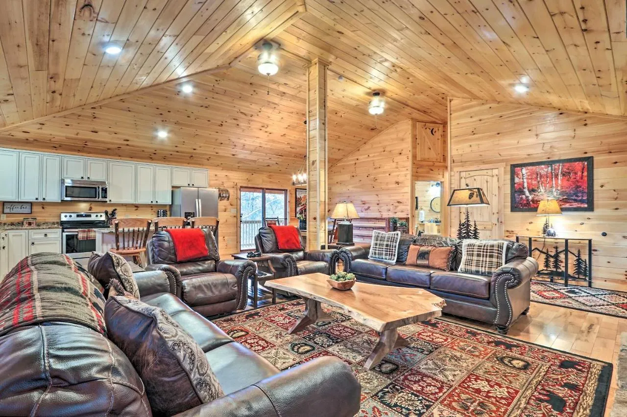 度假居 Luxe With Hot Tub, Theater, Pool Table, Arcade *