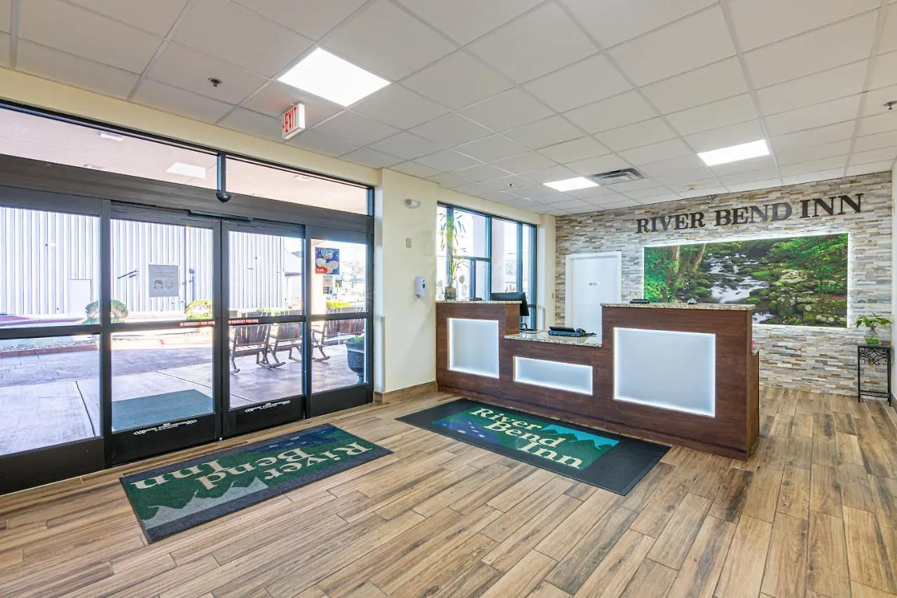 Hotel River Bend - 2*