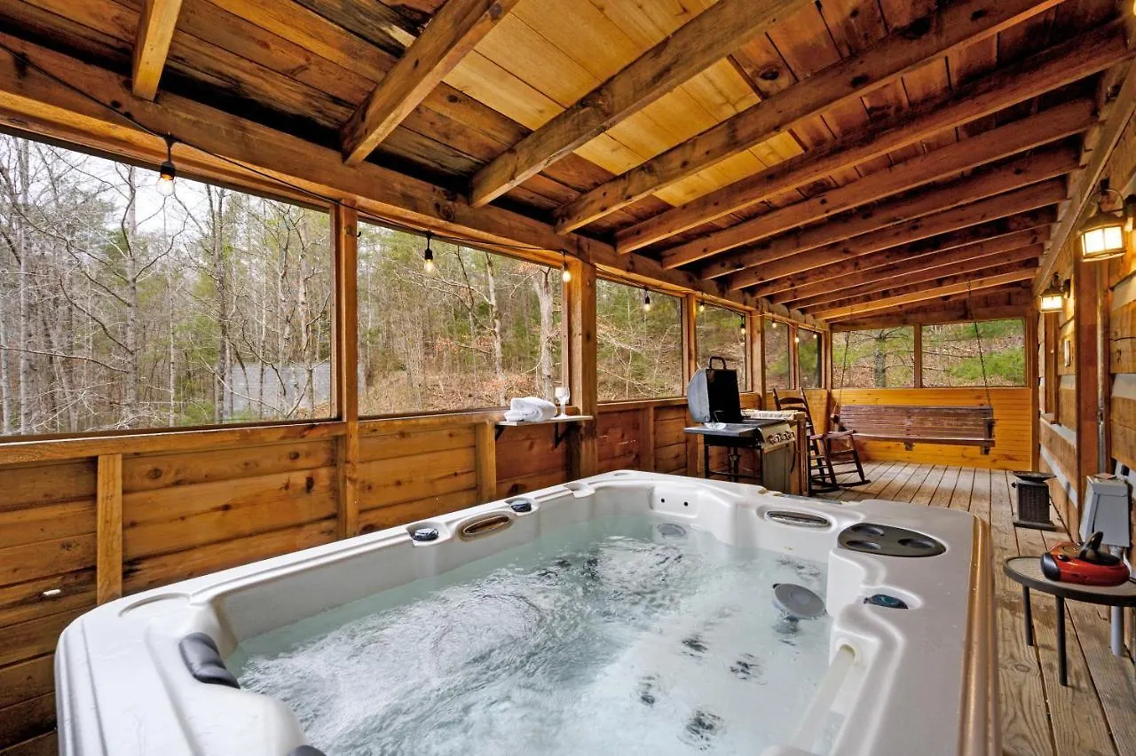 The Robins Nest With Hot Tub פיג'ן פורג'