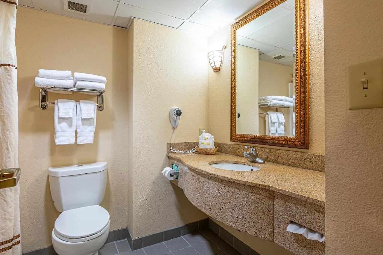 Hotel River Bend - 2*