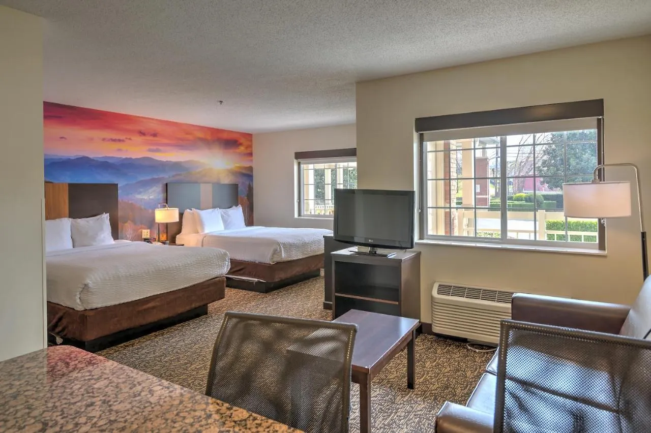 Leconte & Convention Center, Ascend Collection 3*