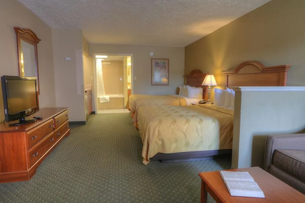 Ξενοδοχείο Quality & At Dollywood Lane