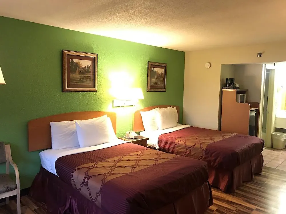 Bear Mount & Pigeon Forge