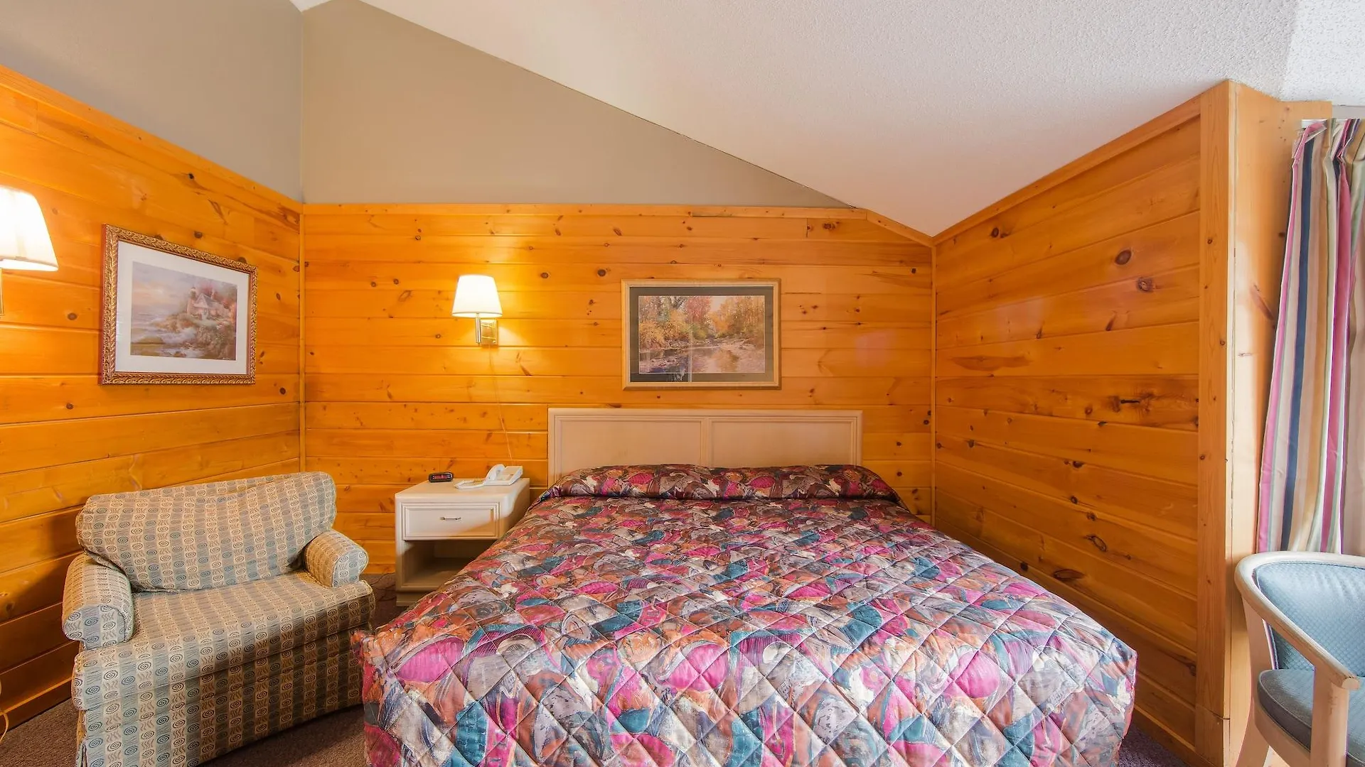 Valley Motel 2*