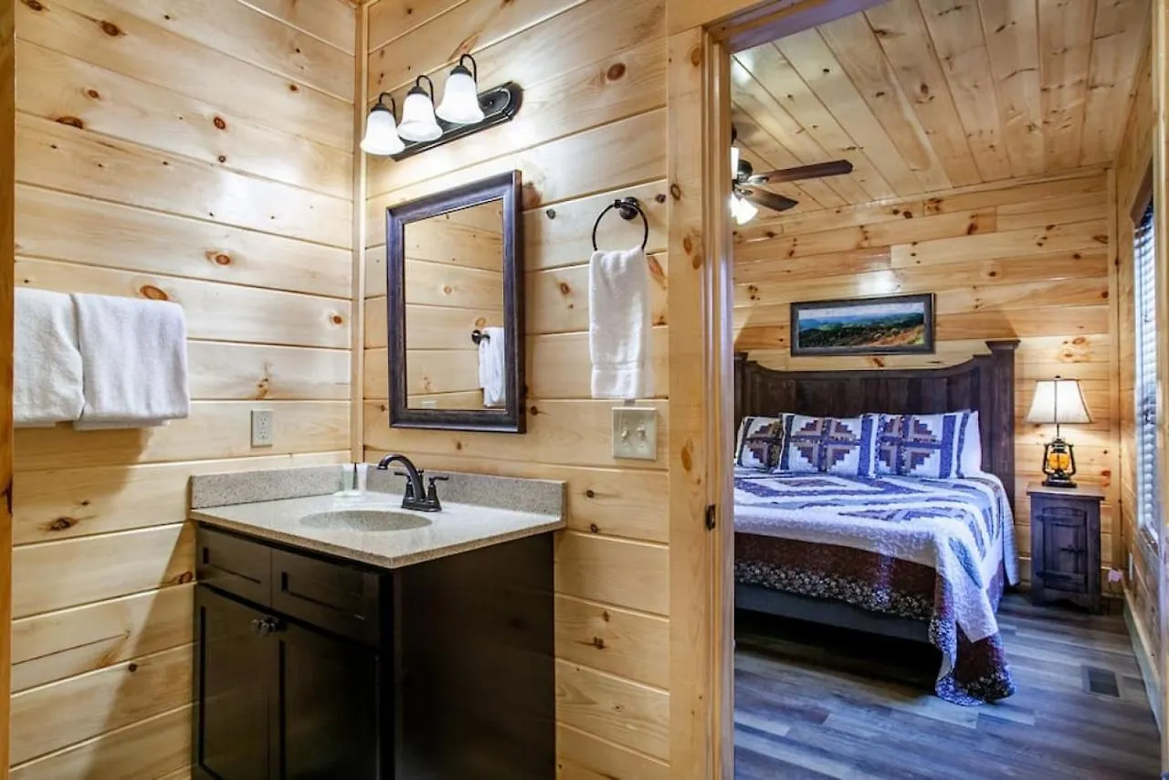 Nyaraló Swimming Bears Two With Pools And Hottubs Pigeon Forge