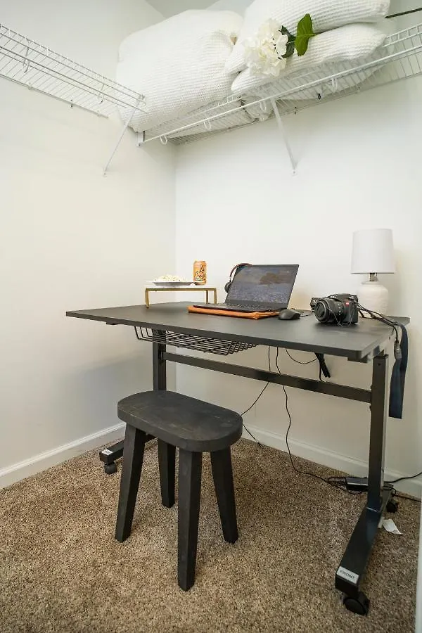 Luxe Quiet Townhouse W/parking/pool/by Dollywood 펜션 비둘기 포지