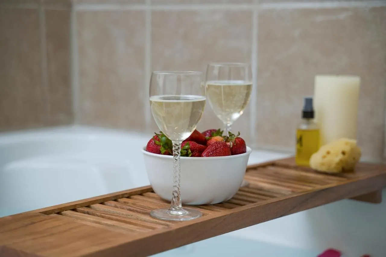펜션 Luxe Quiet Townhouse W/parking/pool/by Dollywood