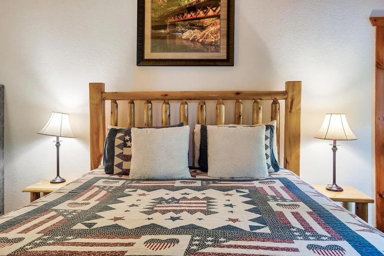 Grizzly Bears Resort - Luxury Cabin With Indoor Pool, Hot Tub, Theater, King Beds, Sleeps 16 In Heart Of Pigeon Forge بيت للعطل