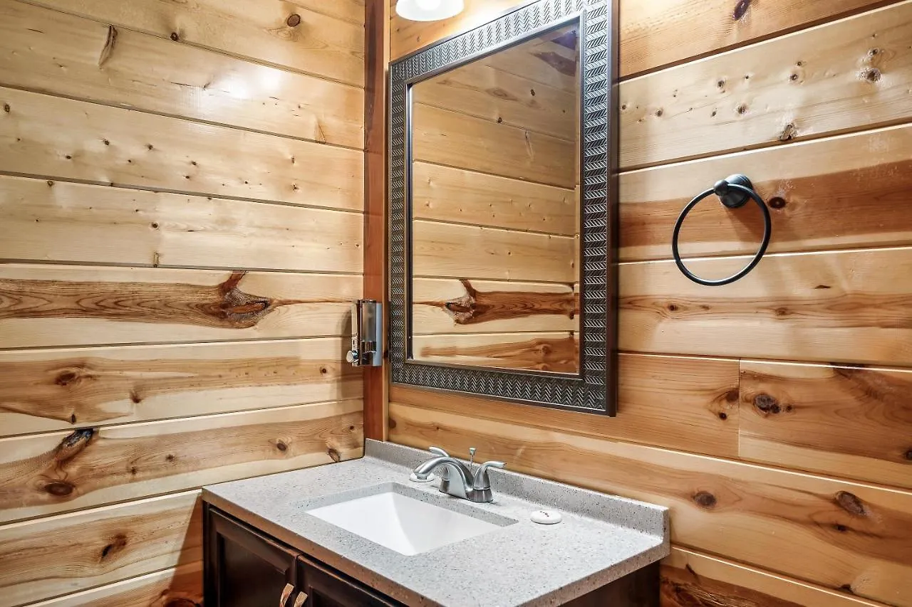 Grizzly Bears Resort - Luxury Cabin With Indoor Pool, Hot Tub, Theater, King Beds, Sleeps 16 In Heart Of Pigeon Forge بيت للعطل