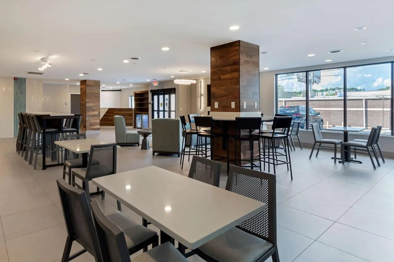 Hotel Leblanc Western Signature Collection
