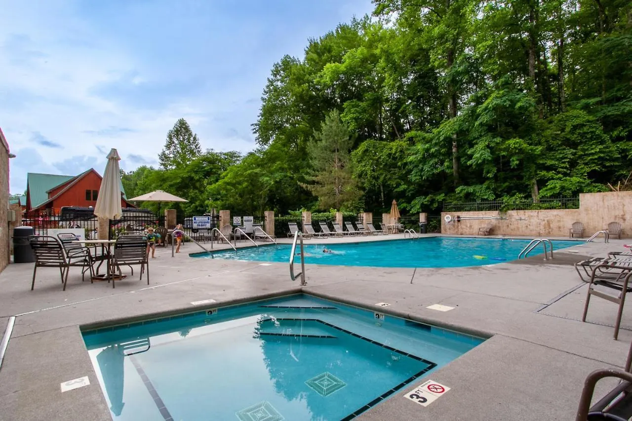 Rocky Retreat - Mtnview,communitypool,theaterroom Tatil Evi Pigeon Forge