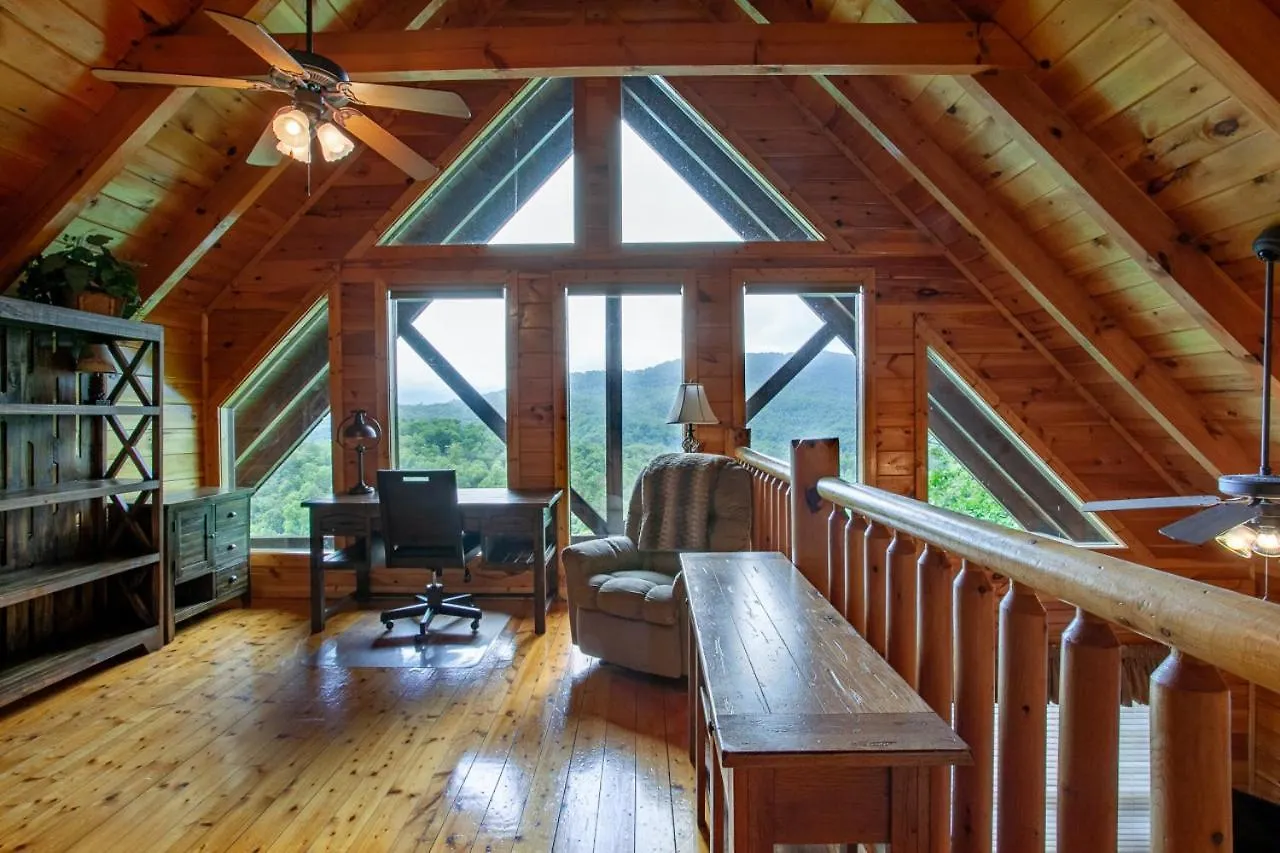Rocky Retreat - Mtnview,communitypool,theaterroom Tatil Evi Pigeon Forge
