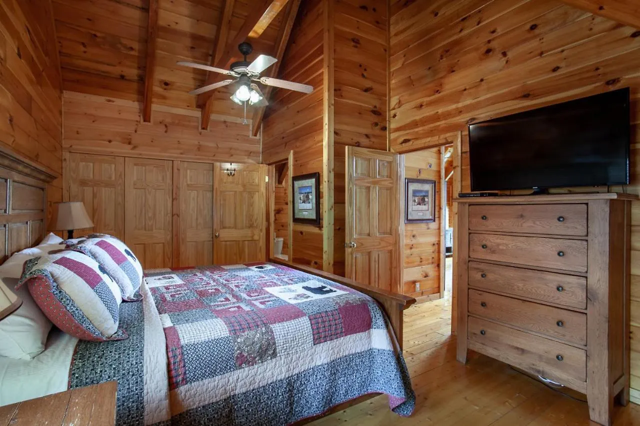 Rocky Retreat - Mtnview,communitypool,theaterroom Tatil Evi Pigeon Forge