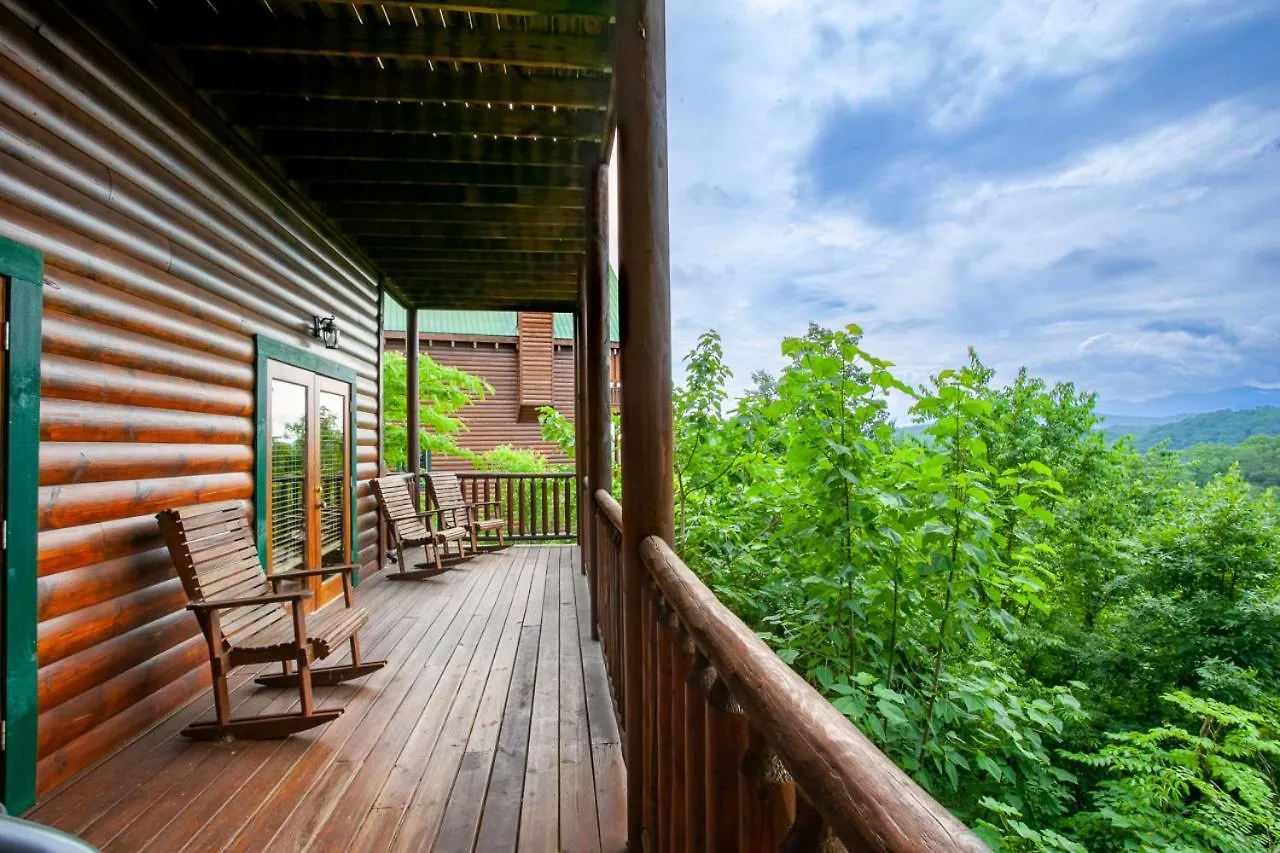 Rocky Retreat - Mtnview,communitypool,theaterroom Pigeon Forge
