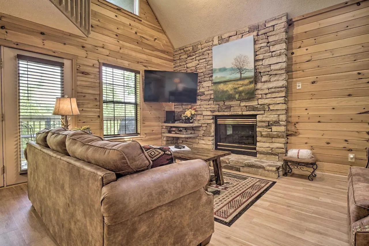 Rustic With Private Hot Tub! Feriehus *